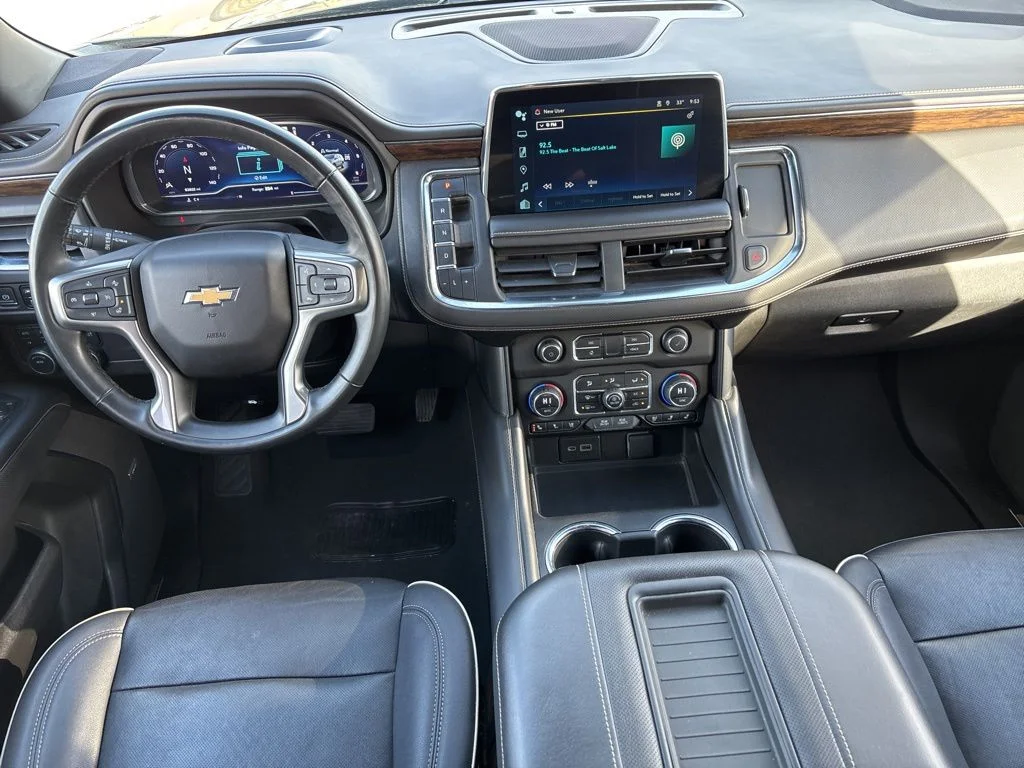 Used 2023 Green Chevrolet Premier image 9