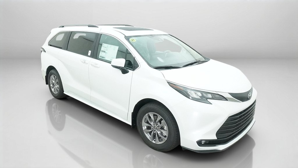 New 2026 Wind Chill Pearl Toyota XLE image 6