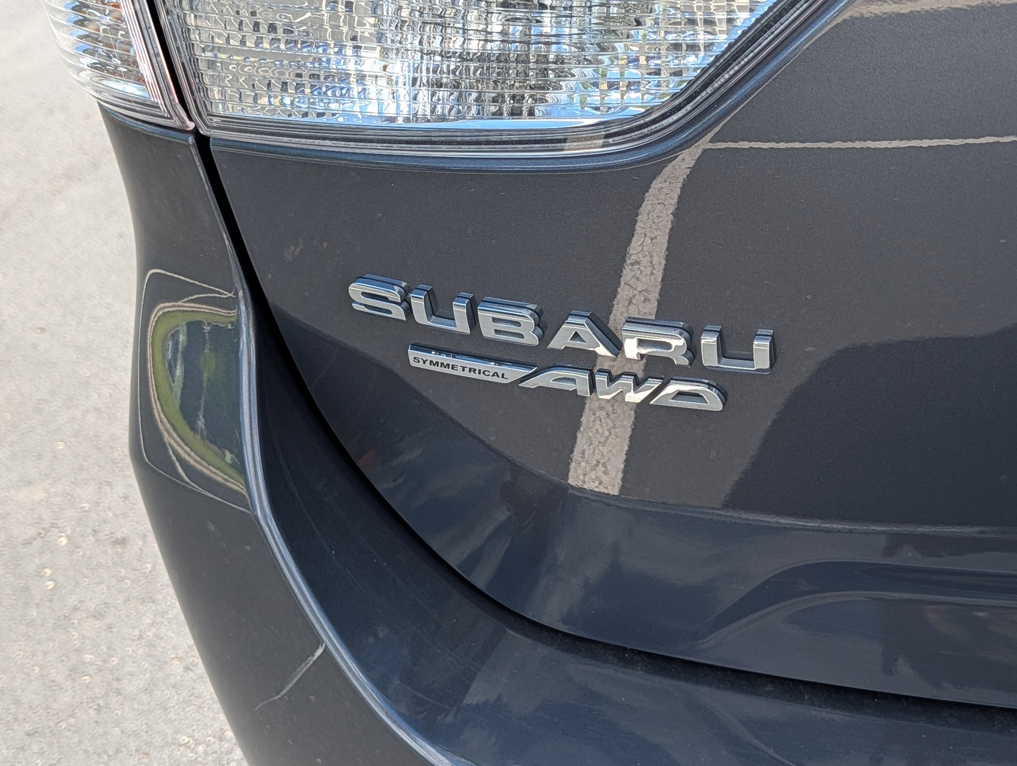 Used 2024 Magnetite Gray Metallic Subaru Limited image 7