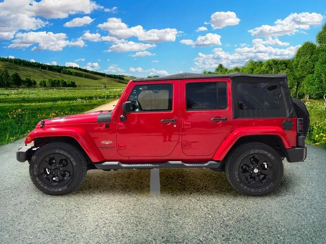 Used 2015 Red Jeep Unlimited Sahara image 3