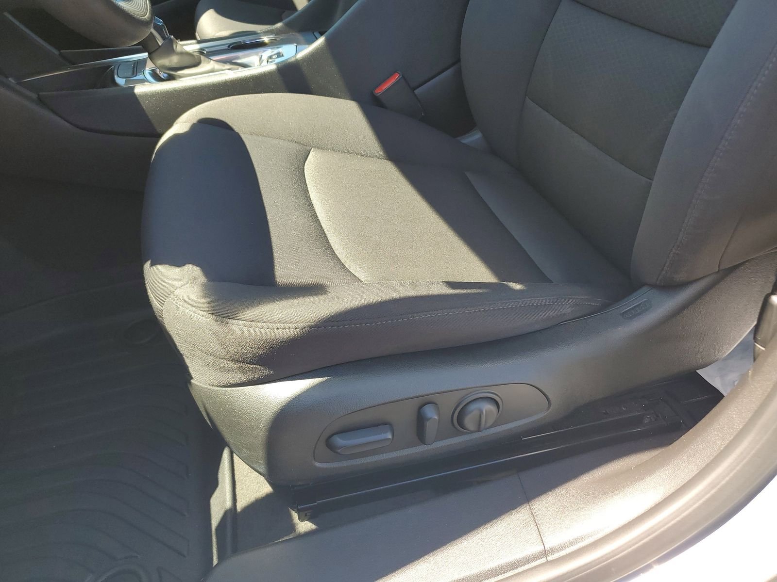 Used 2024 Gray Chevrolet LT image 6