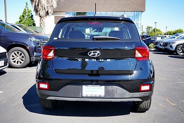 Used 2026 Black Hyundai SEL image 8