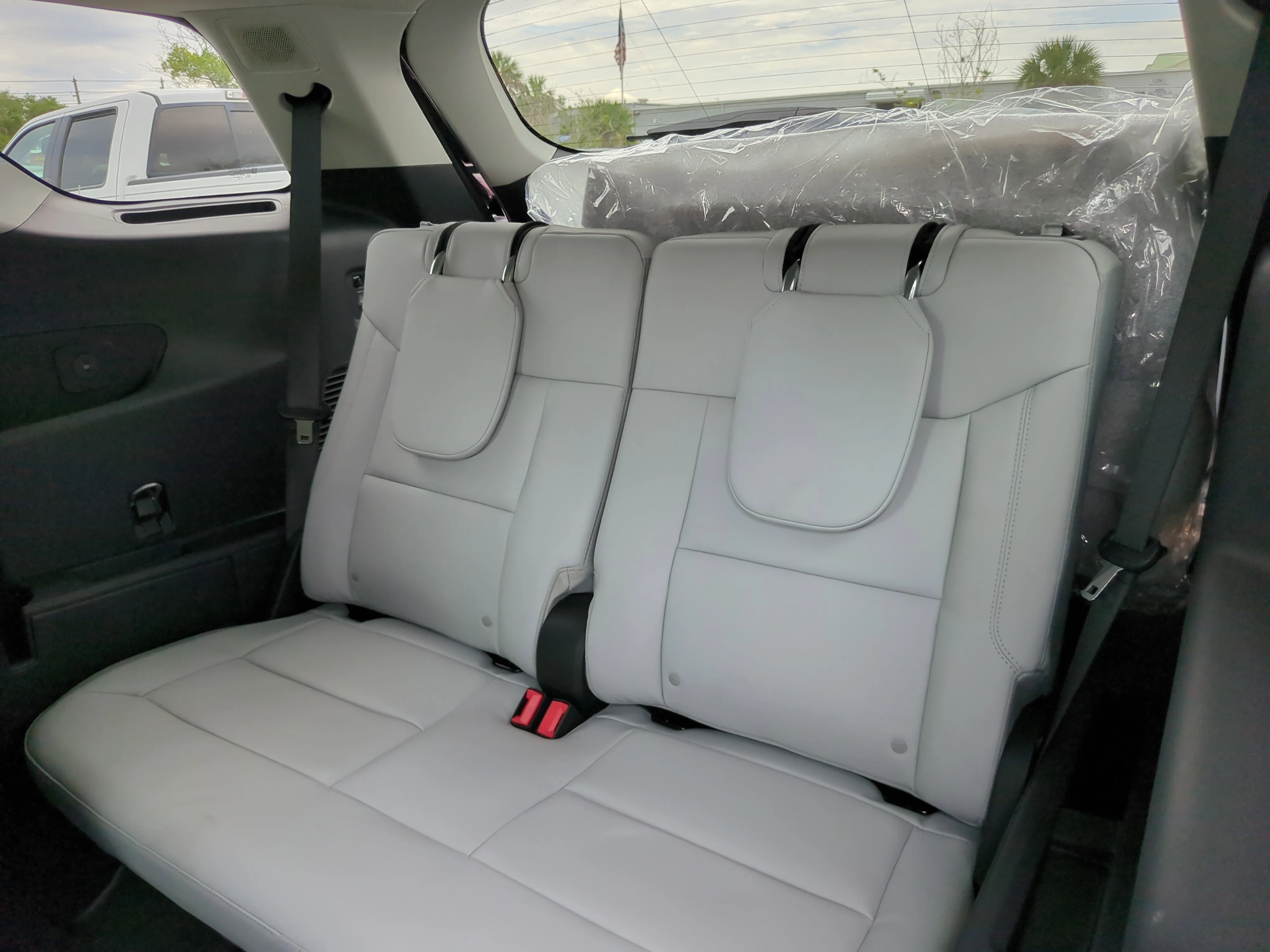 New 2026 Carbonized Gray Metallic Ford Platinum™ image 17