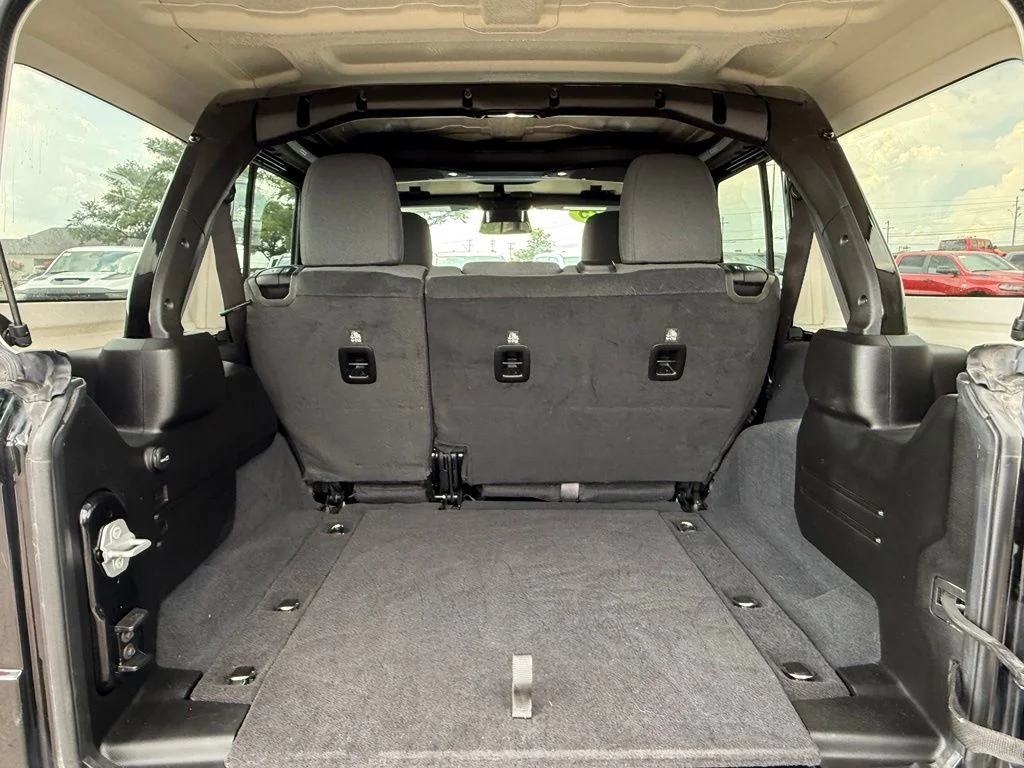 Used 2025 Black Jeep Sahara image 7