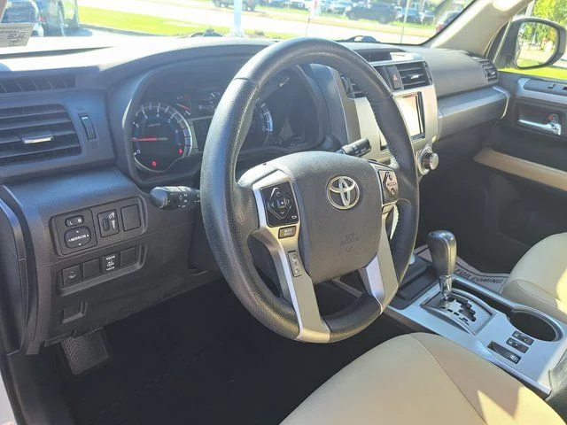 Used 2018 White Toyota SR5 Premium image 13