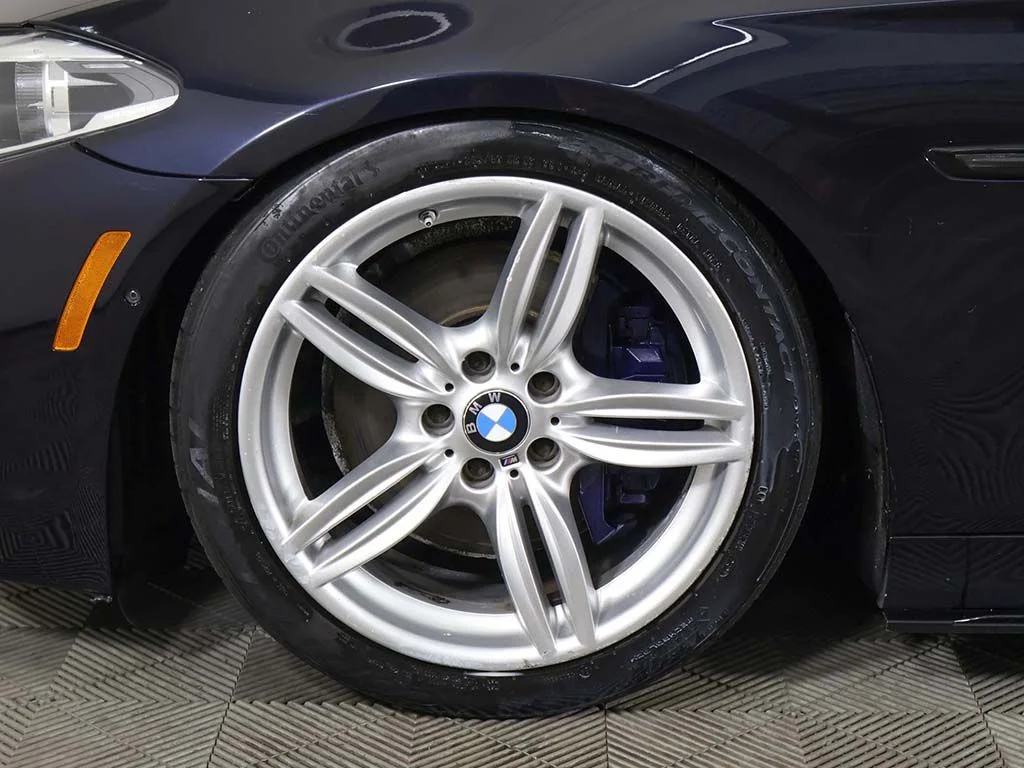 Used 2015 Carbon Black Metallic BMW 550i image 23