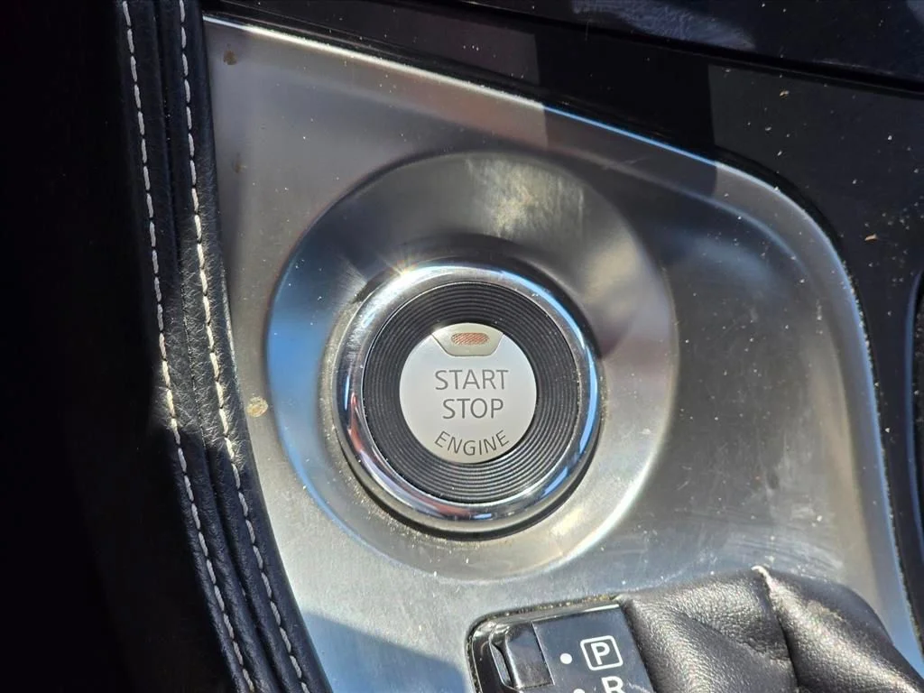 Used 2023 Blue Nissan SV image 16