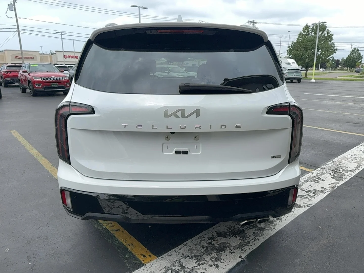 Used 2024 White Kia SX X-LINE image 5