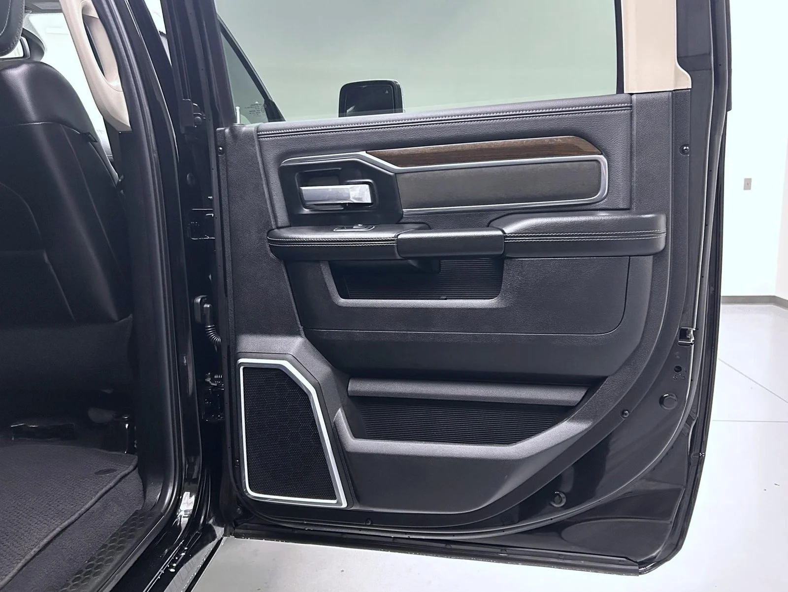 Used 2024 Black Ram Laramie image 17