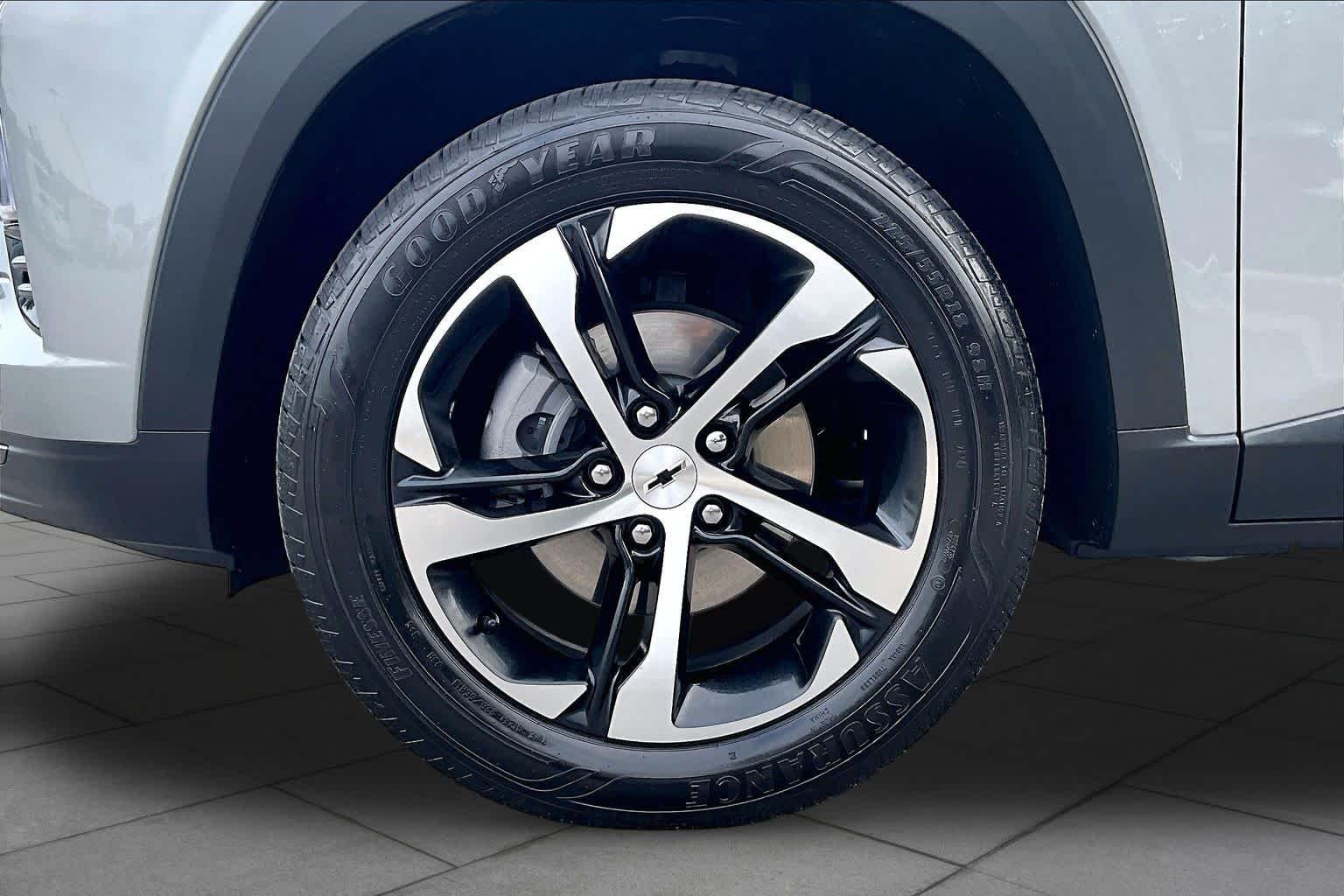 2025 Chevrolet Trax RS - Photo 10