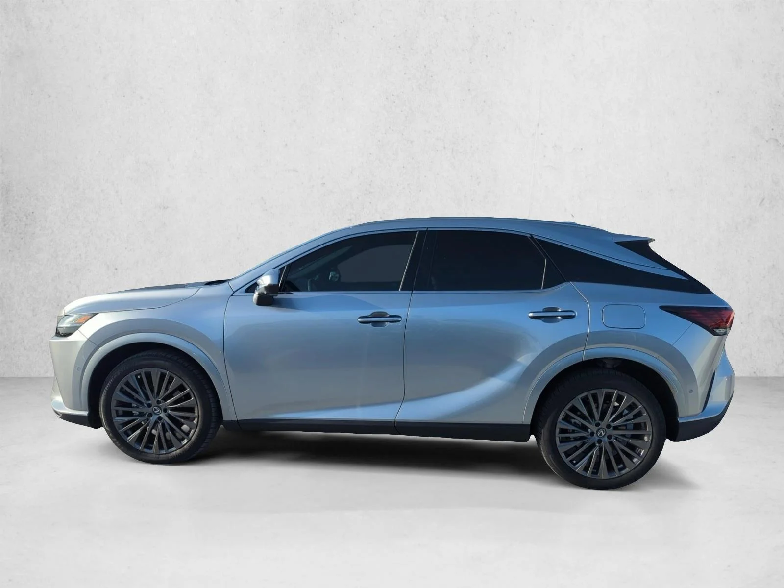 Used 2026 Iridium Lexus RX 350 Luxury image 5