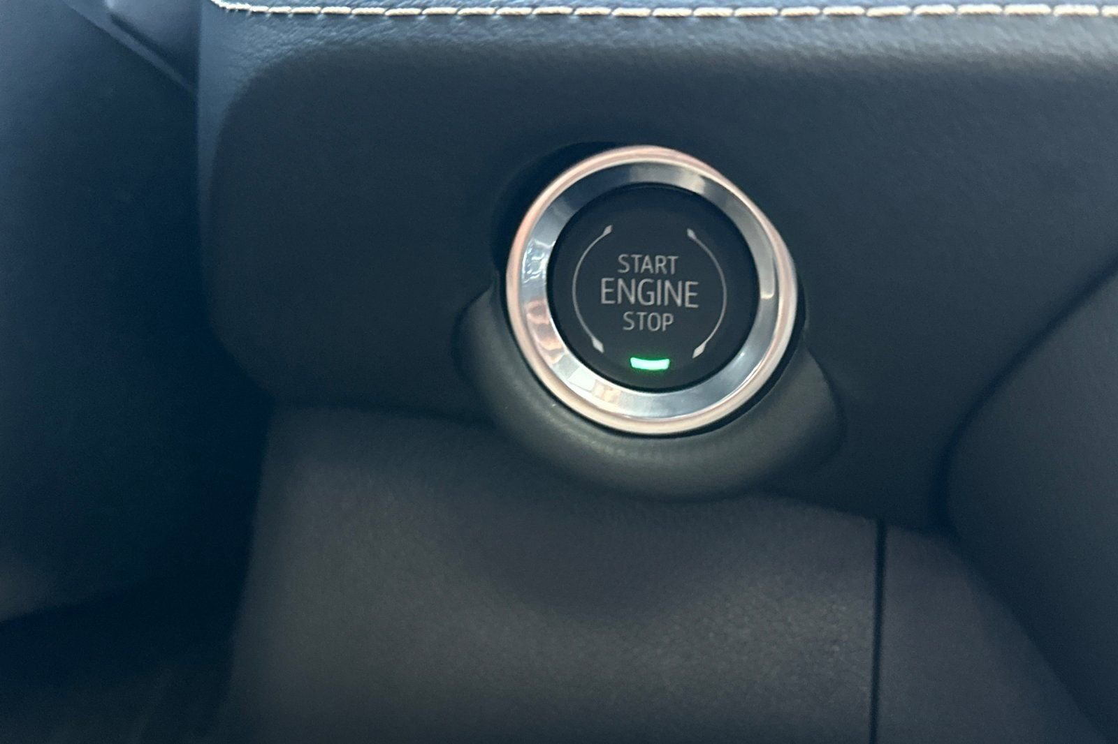 2025 Chevrolet Suburban Premier - Photo 25