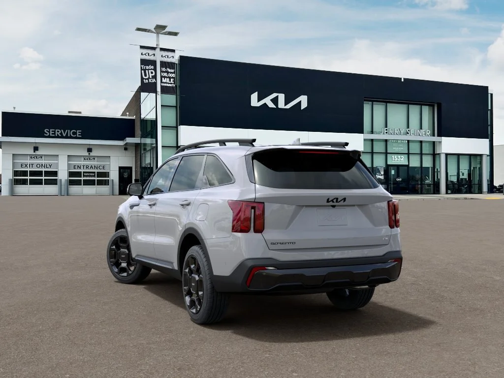 New 2026 Wolf Gray Kia X-Line SX AWD image 4