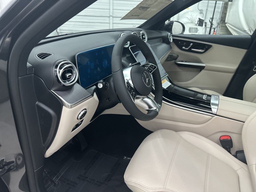 Used 2026 Gray Mercedes-Benz GLC 300 image 9