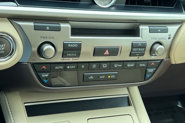 Used 2016 Red Lexus 350 image 24