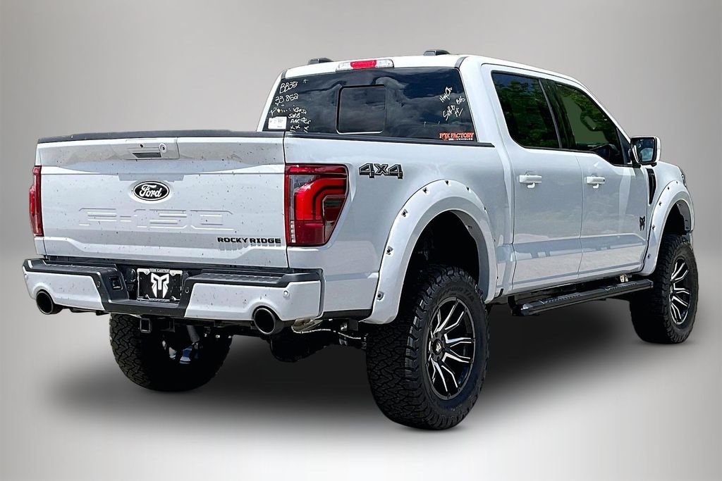New 2026 Ford F-150 Lariat 4D SuperCrew