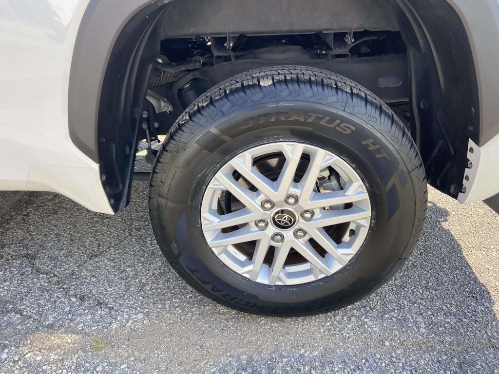 2024 Toyota Tundra SR5 - Photo 8