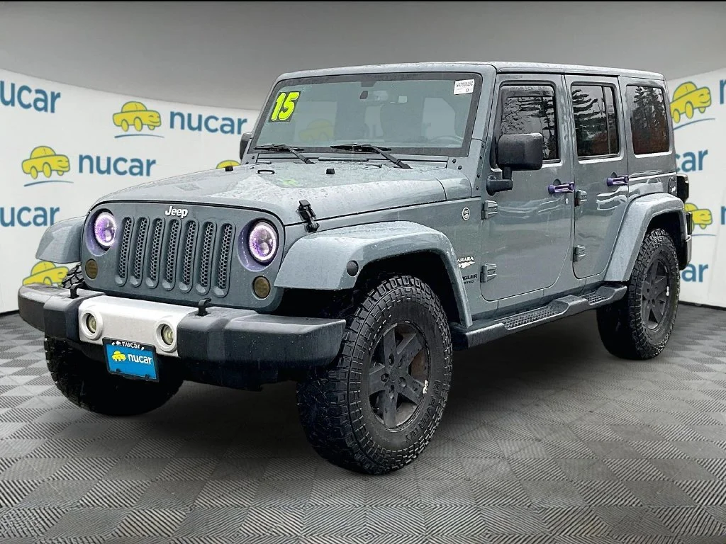 Used 2015 Anvil Clear Coat Jeep Unlimited Sahara image 3