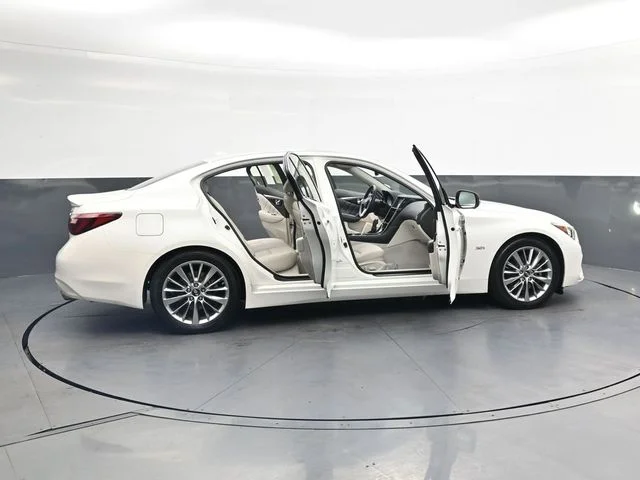 Used 2018 Majestic INFINITI 3.0t LUXE image 41