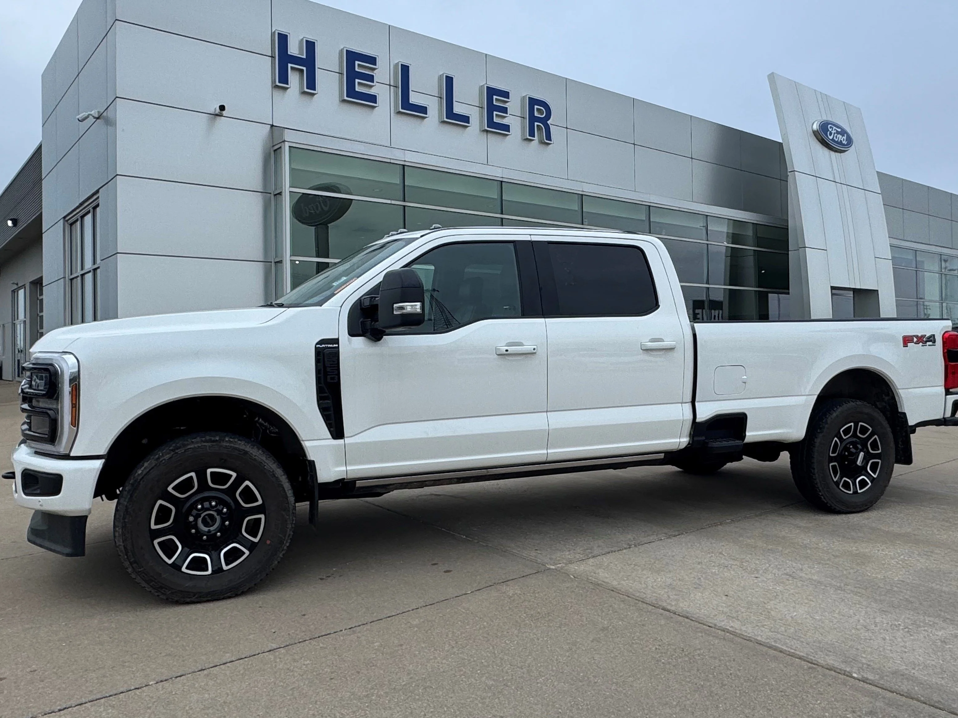 Used 2026 Star White Metallic Tri-Coat Ford Platinum image 3