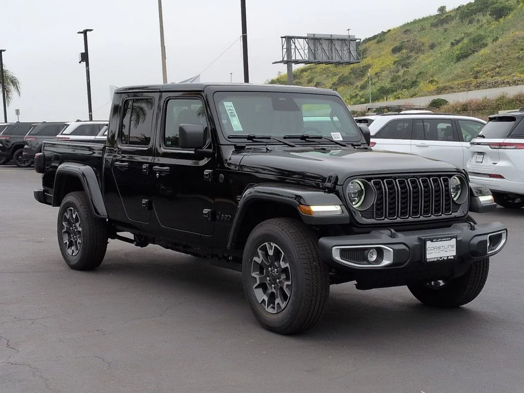 New 2026 Black Clear-Coat Exterior Paint Jeep Sahara image 3