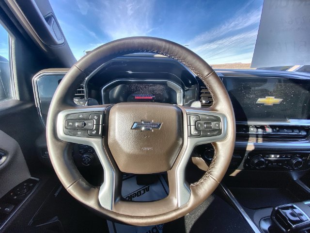 Used 2025 Cypress Gray Chevrolet LT Trail Boss image 14