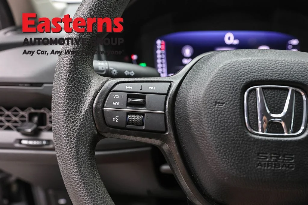 Used 2025 Black Honda LX image 15