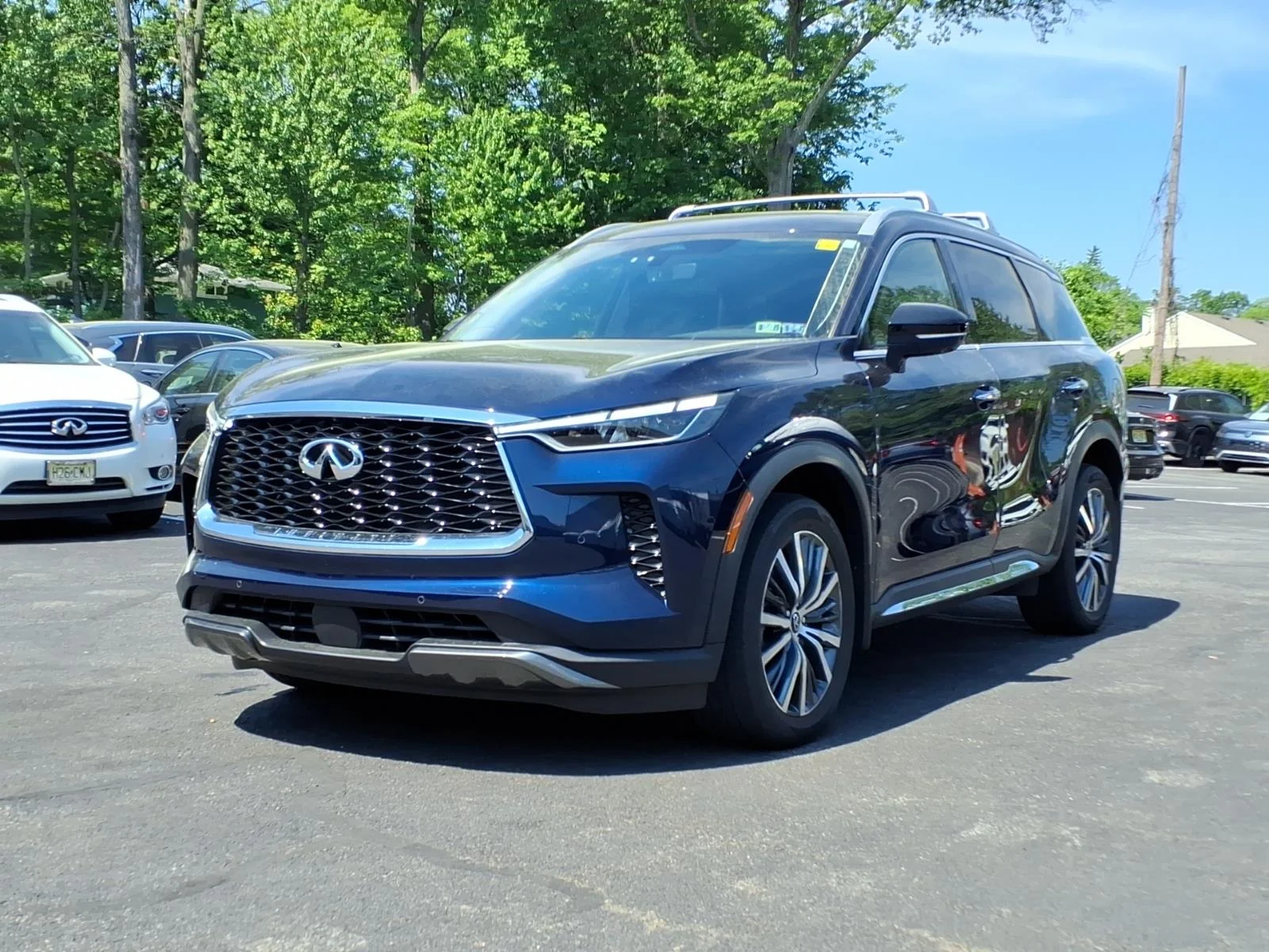 2023 INFINITI QX60 SENSORY AWD's photo