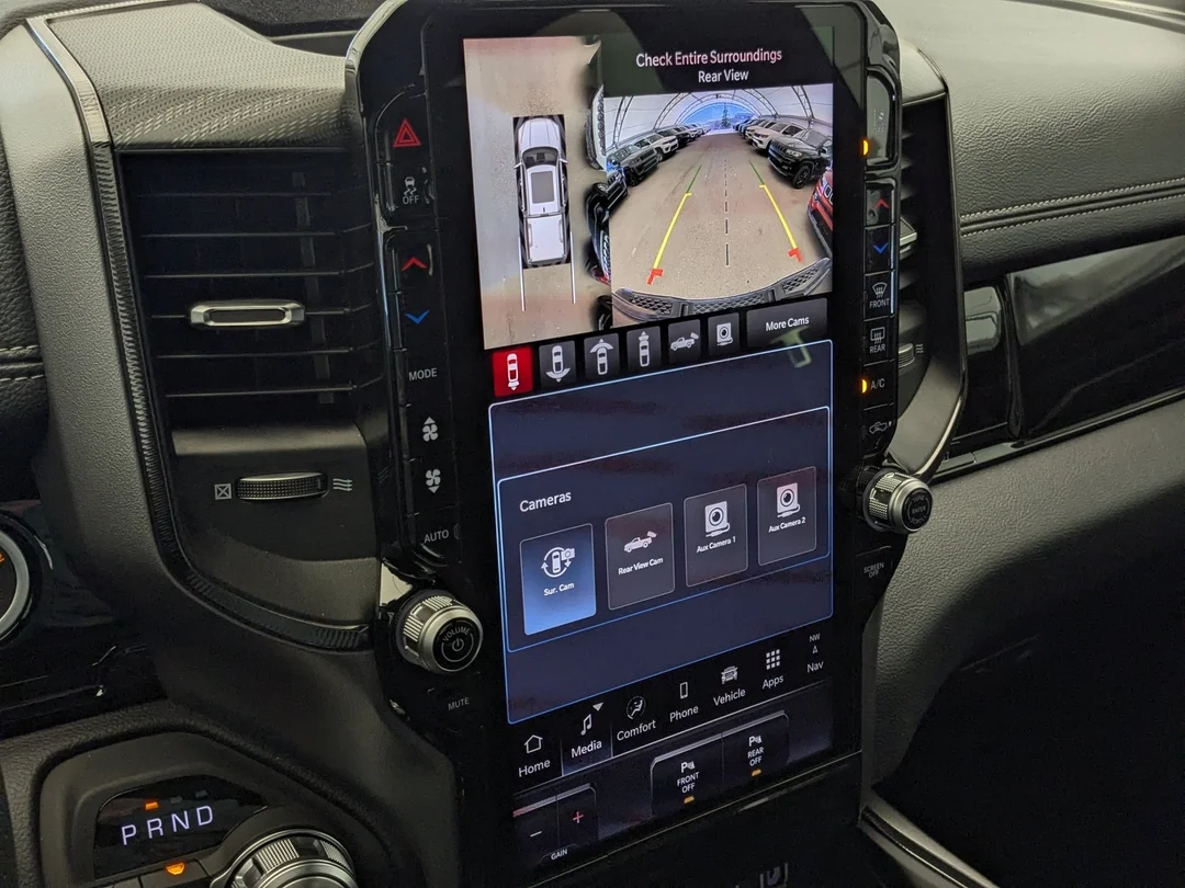 New 2026 Black RAM Sport - - 4x4 - HEMI V8 - Level 1 Equip - Sunroof & More! image 26