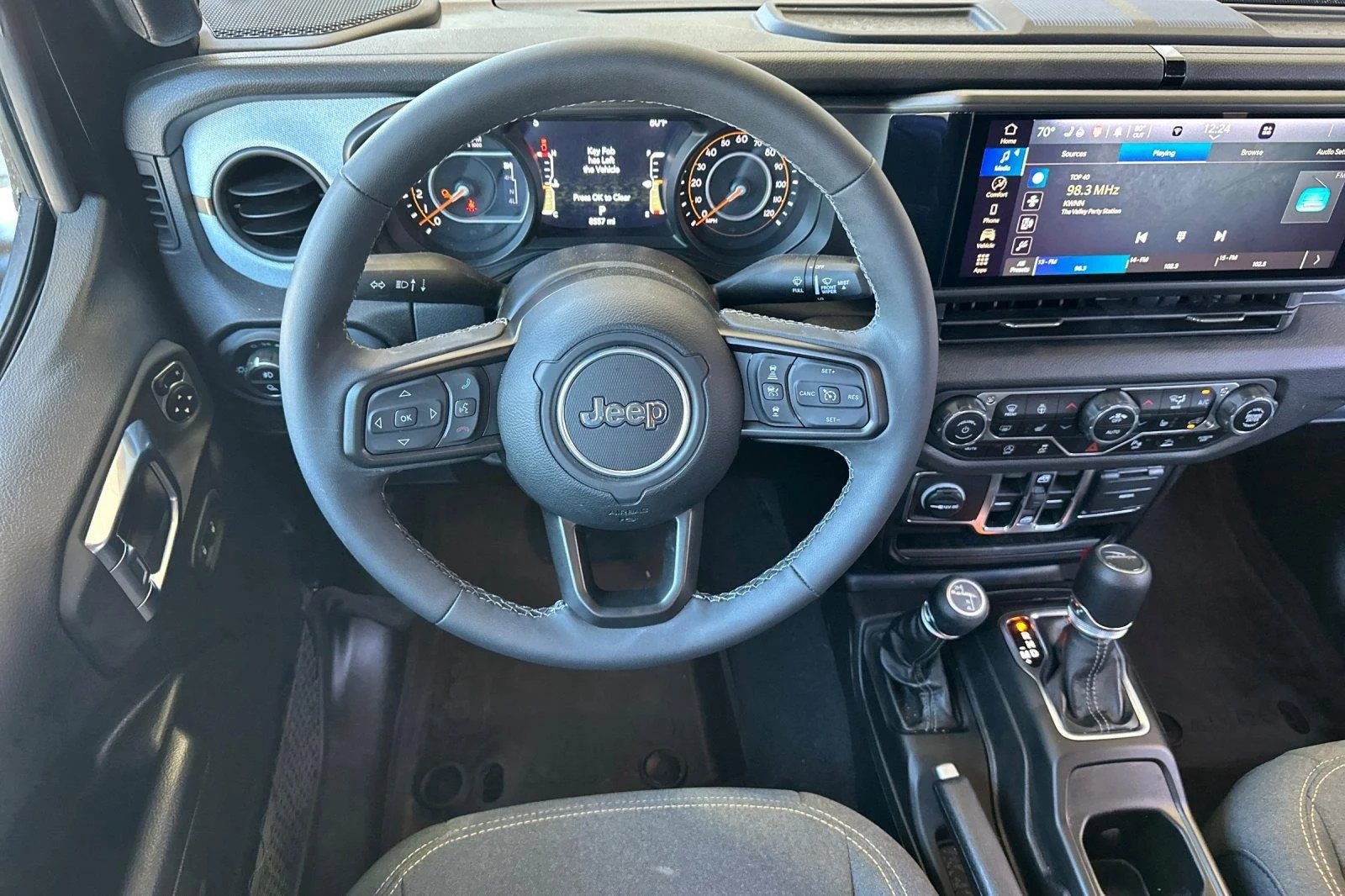Used 2025 Black Clearcoat Jeep Sport S image 14