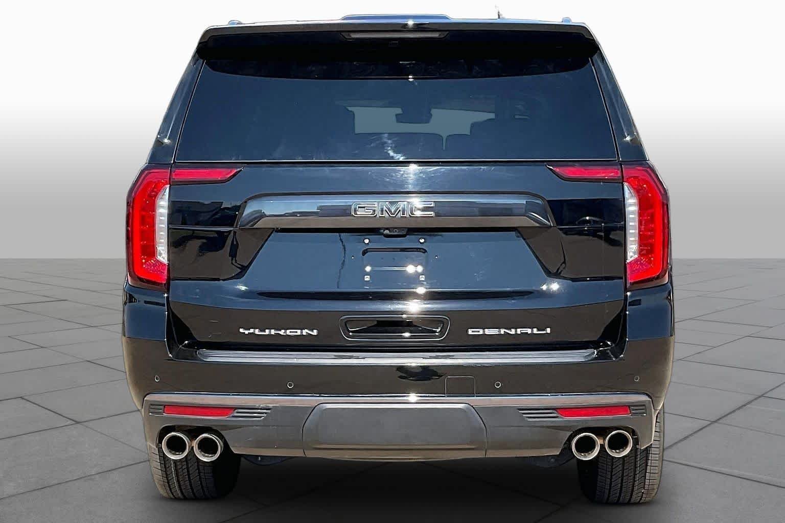 Used 2023 Onyx Black GMC Denali Ultimate image 6