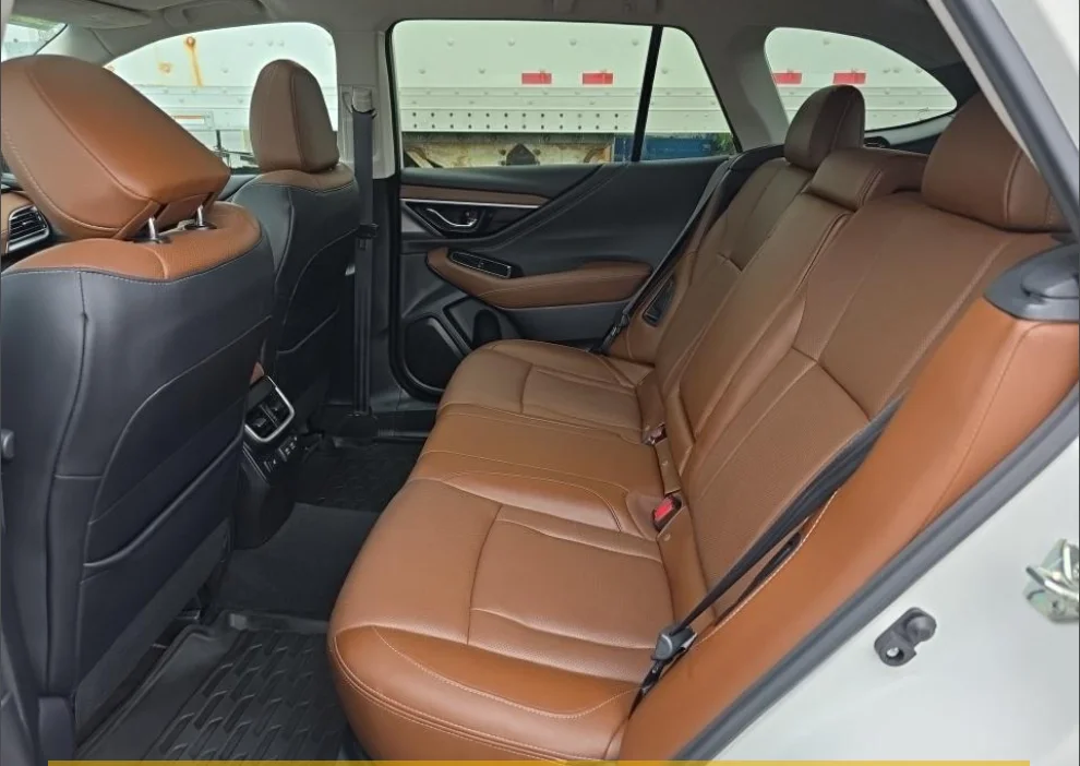 Used 2020 White Subaru Touring image 23