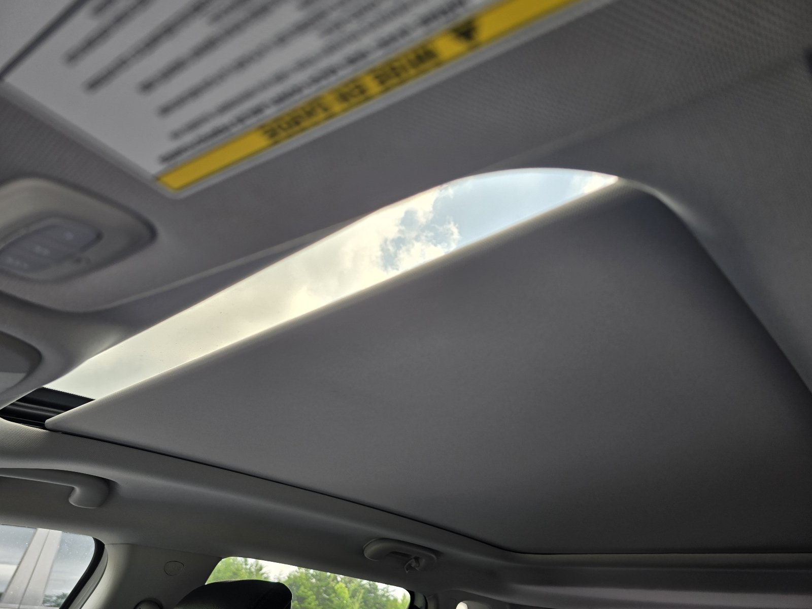Used 2022 White Jeep Trailhawk image 23