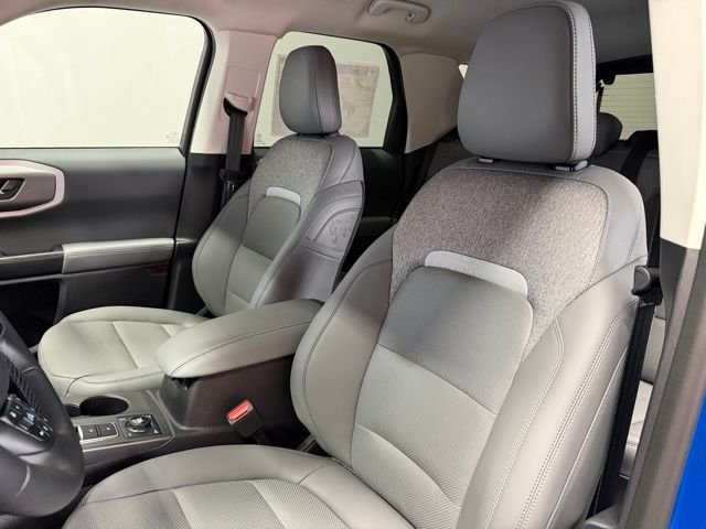 New 2025 Velocity Blue Metallic Ford Badlands® image 16