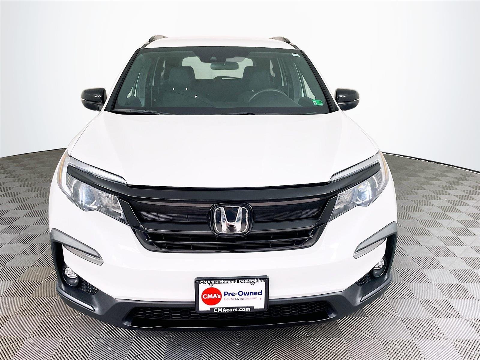 Used 2022 Platinum White Pearl Honda Sport image 2
