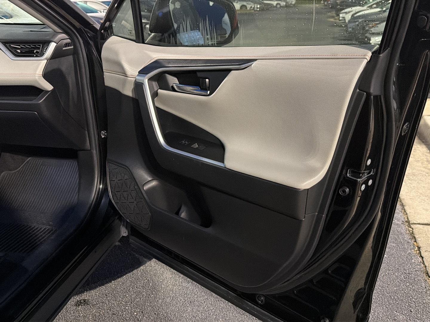 Used 2022 Midnight Black Metallic Toyota Adventure image 14
