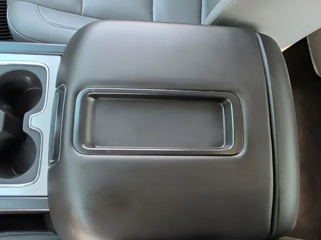 Used 2015 Silver GMC SLT image 32
