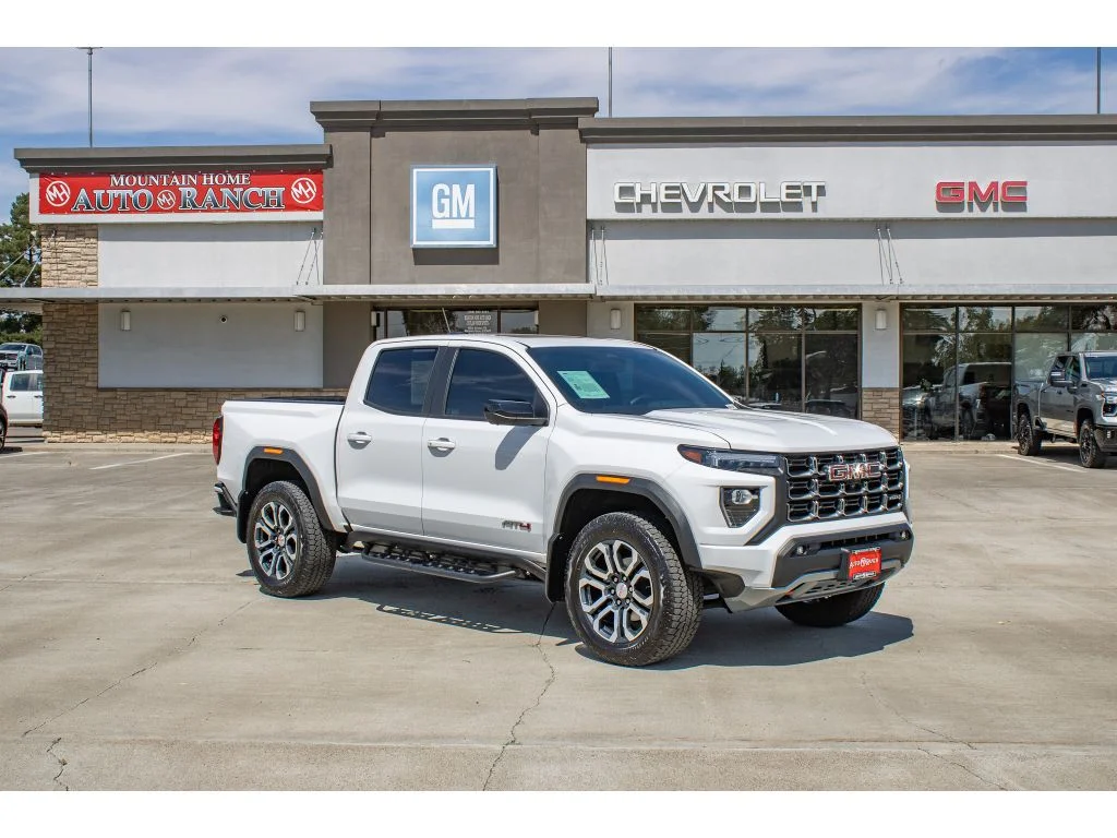 2024 GMC Canyon AT4