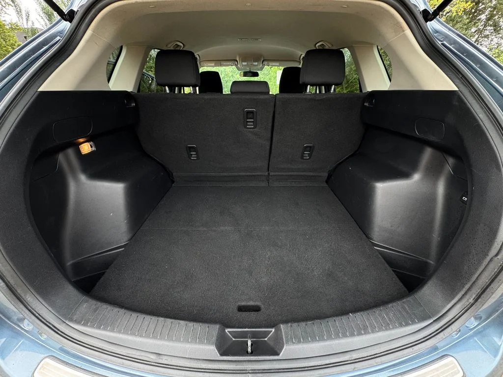 Used 2015 Blue Mazda Sport image 10