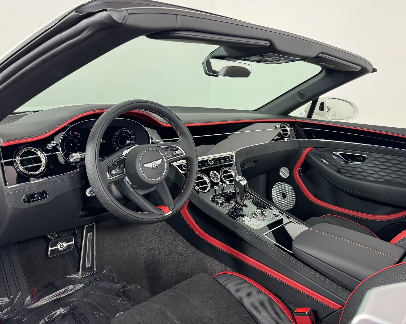 New 2025 Glacier White Bentley Speed image 20