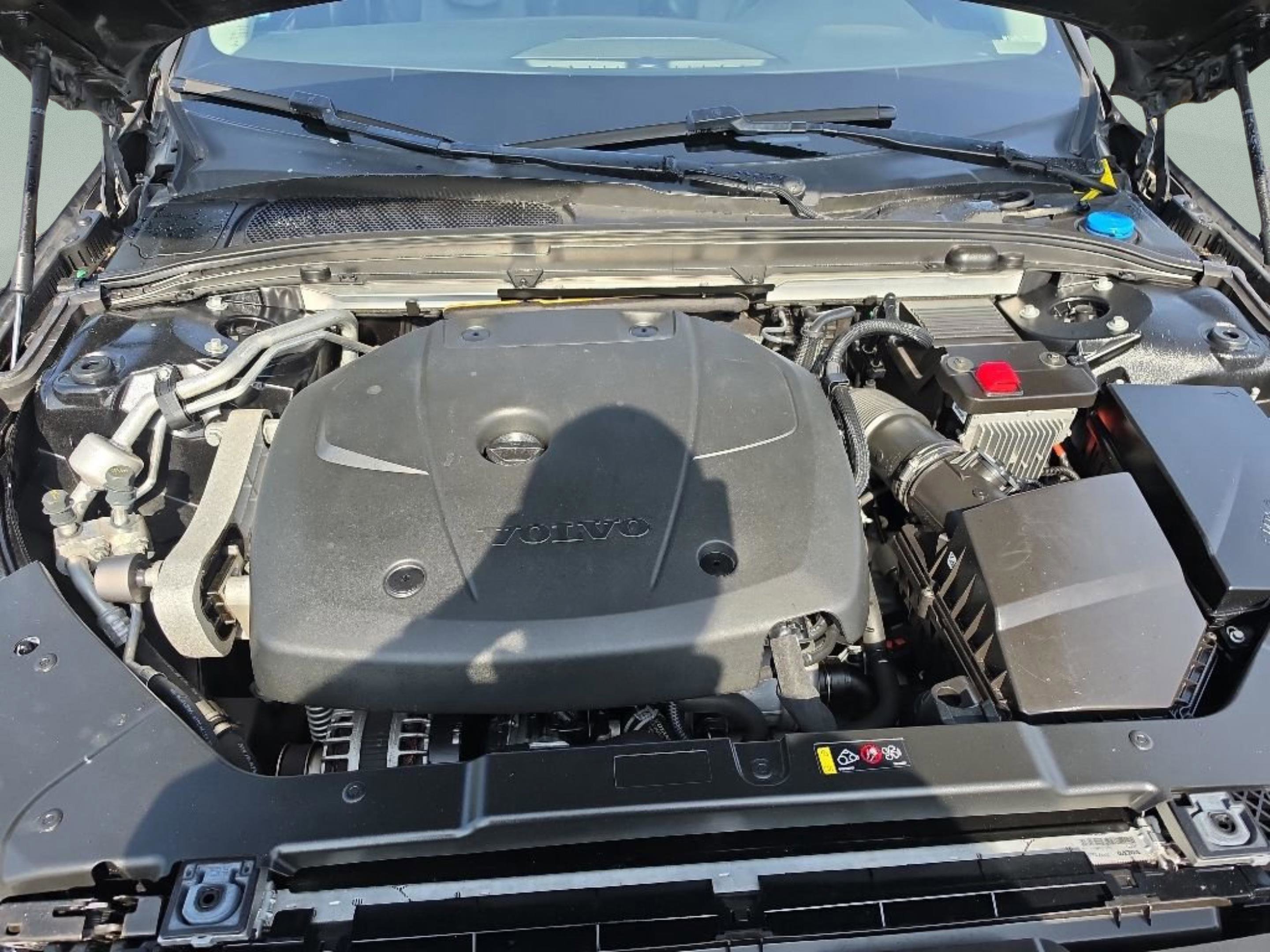 2020 Volvo S60 Momentum - Photo 9