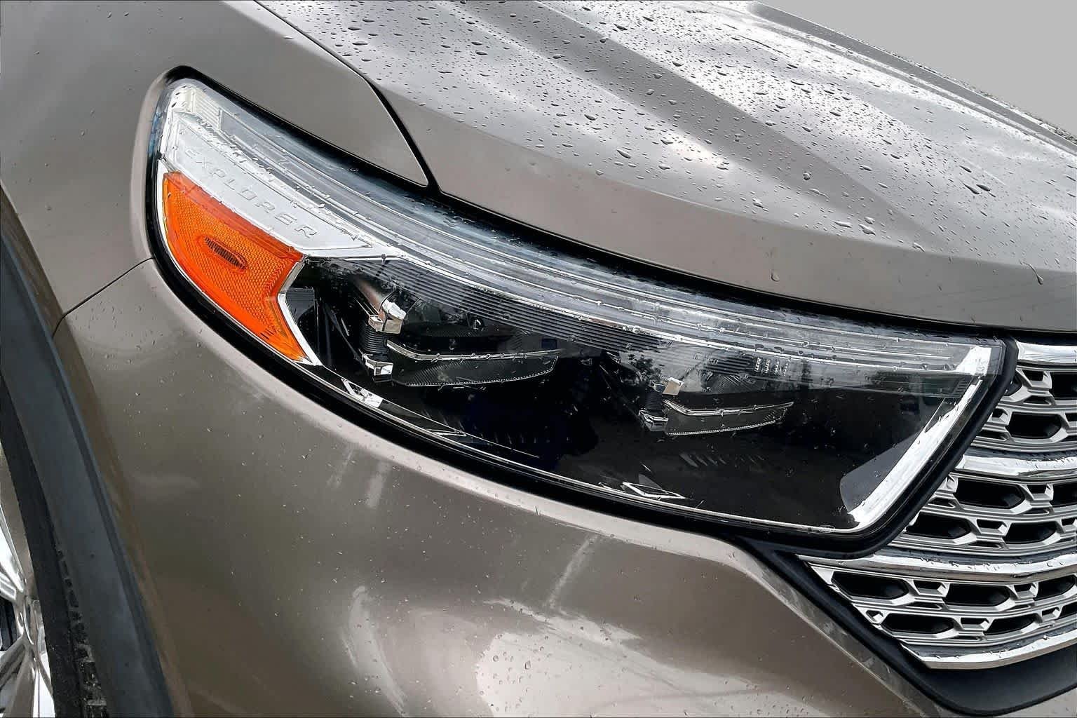 Used 2021 Stone Gray Ford Limited image 27