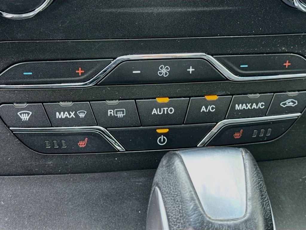 Used 2016 White Ford SEL image 22