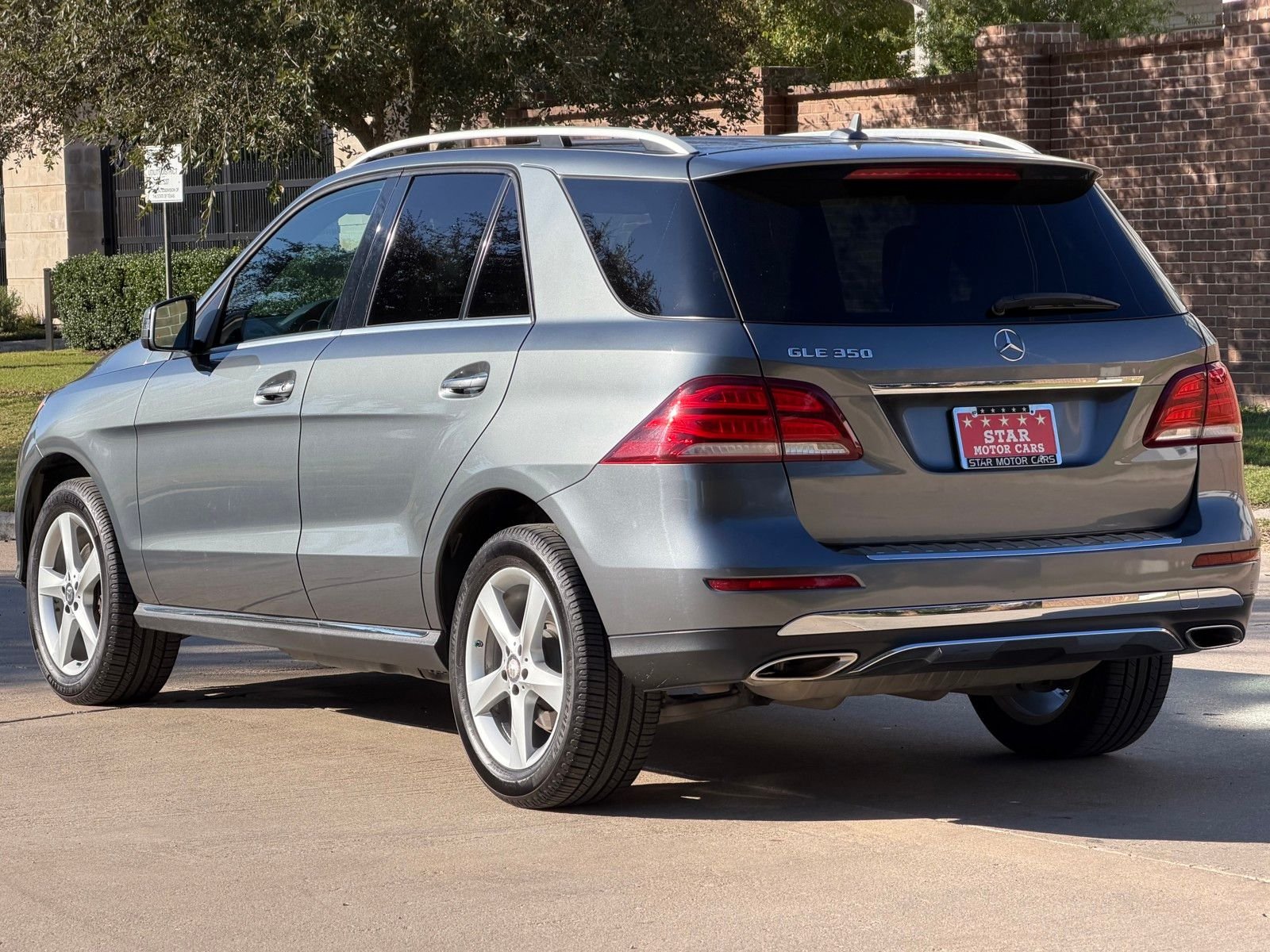 Used 2017 Gray Mercedes-Benz GLE 350 image 14