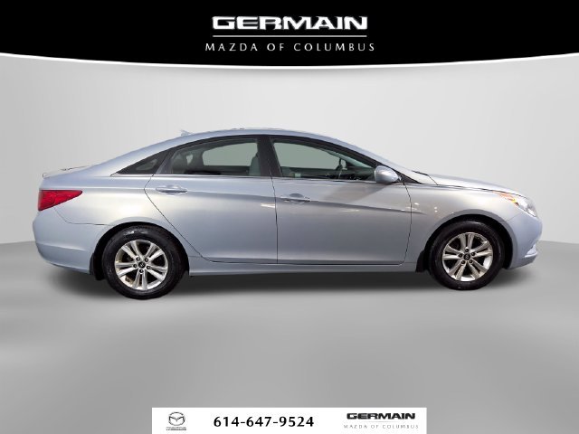 Used 2011 Blue Hyundai GLS image 7
