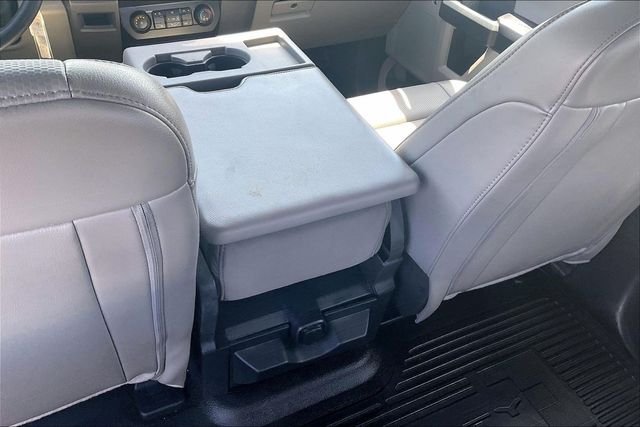 Used 2022 Oxford White Ford XL image 32