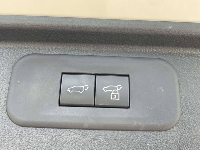 Certified Used 2024 Cream Toyota Limited image 11