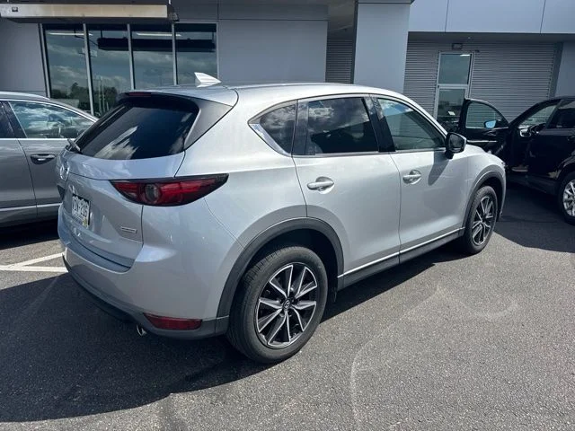 Used 2017 Silver Mazda Grand Touring image 3