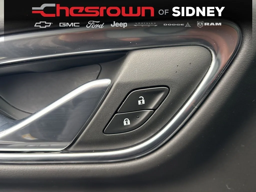 Used 2023 Black GMC SLT image 18