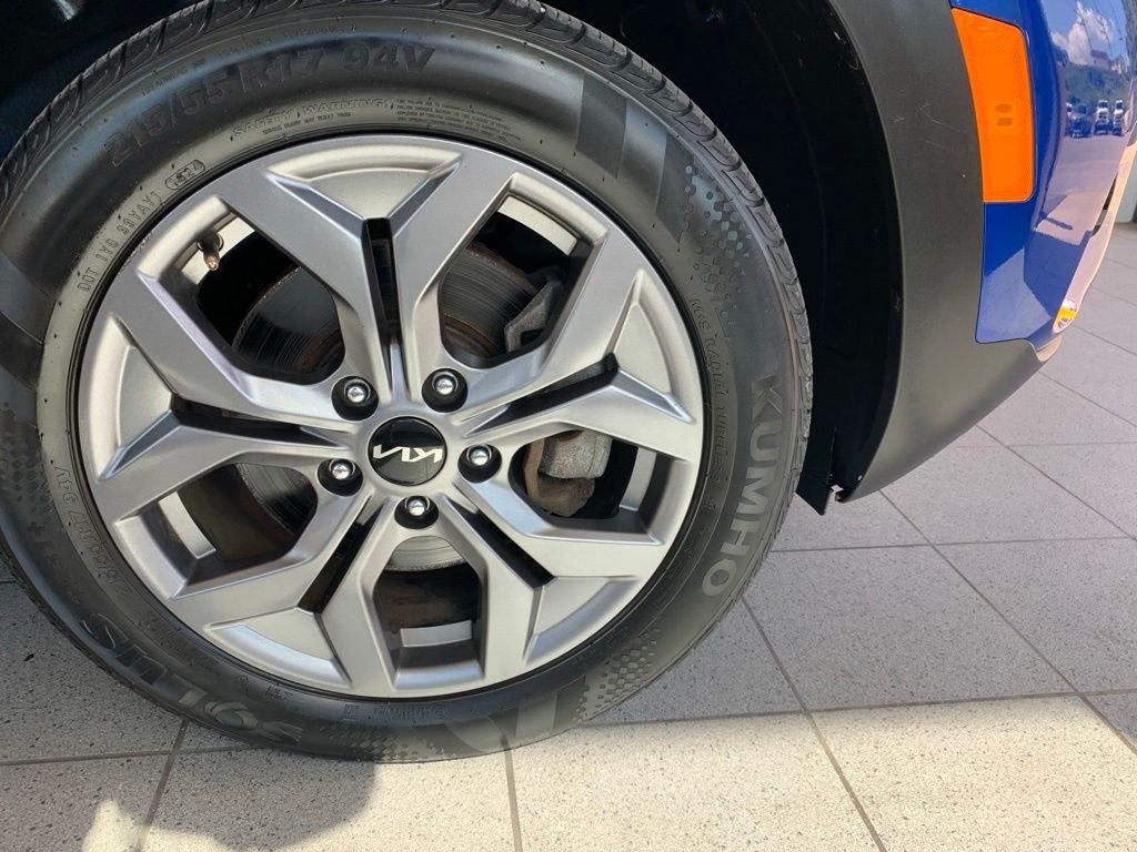 2024 Kia Seltos S - Photo 23